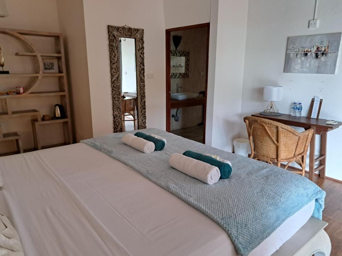 Laura Guest House-Adult Only- Hua Thanon  Ngoại thất bức ảnh