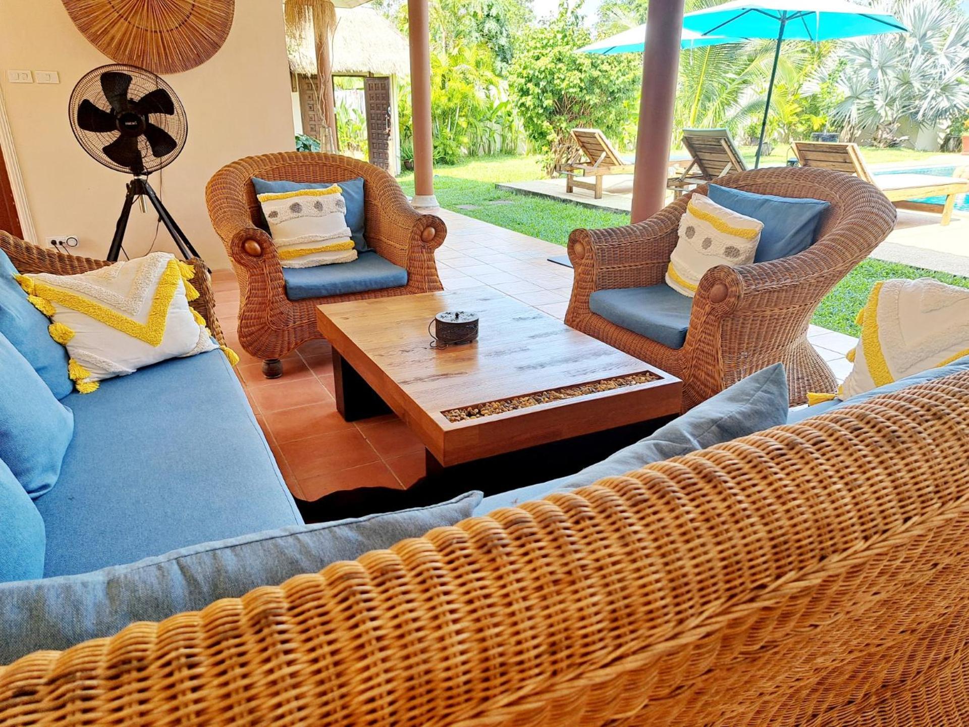 Laura Guest House-Adult Only- Hua Thanon  Ngoại thất bức ảnh
