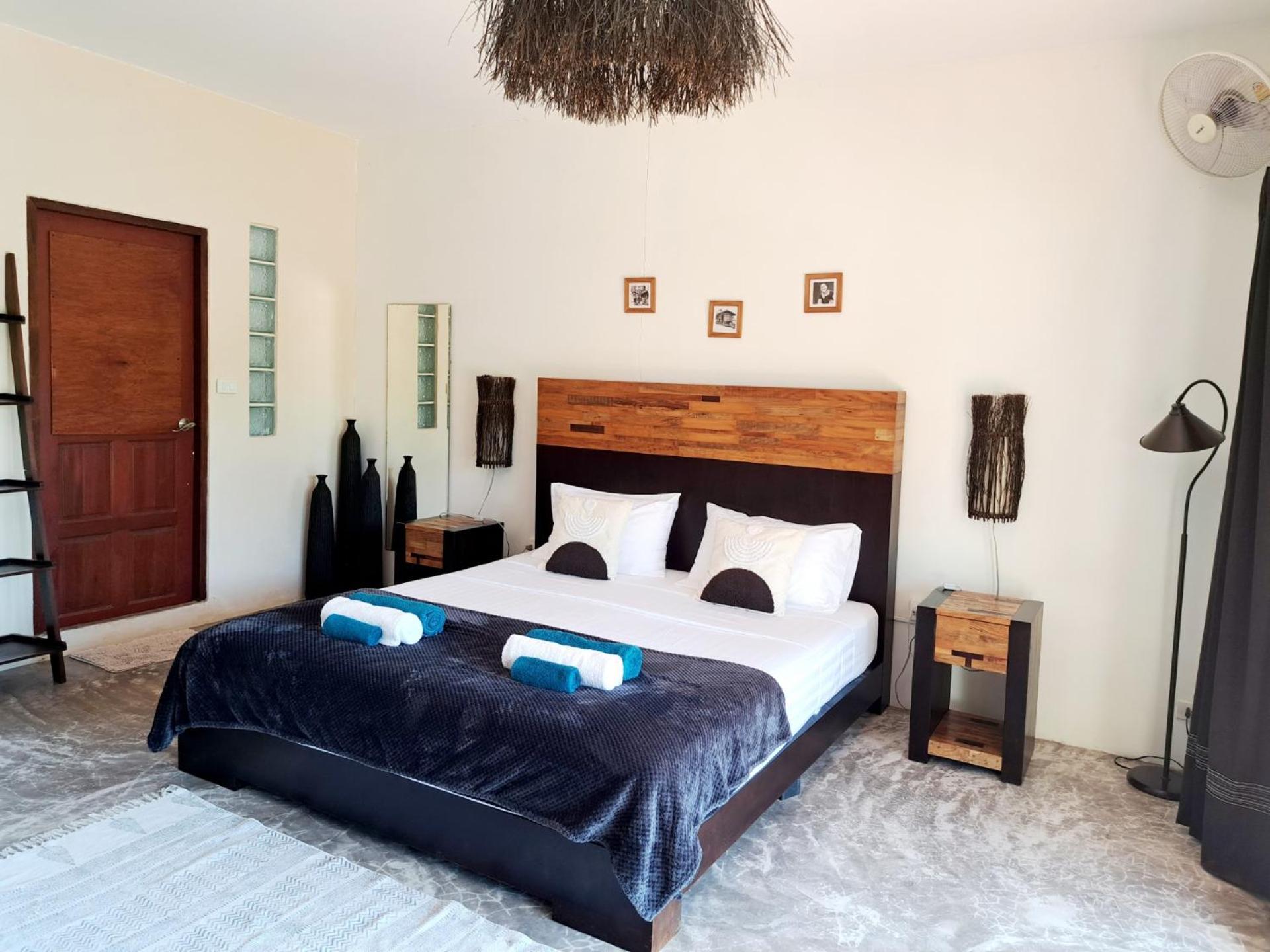 Laura Guest House-Adult Only- Hua Thanon  Ngoại thất bức ảnh