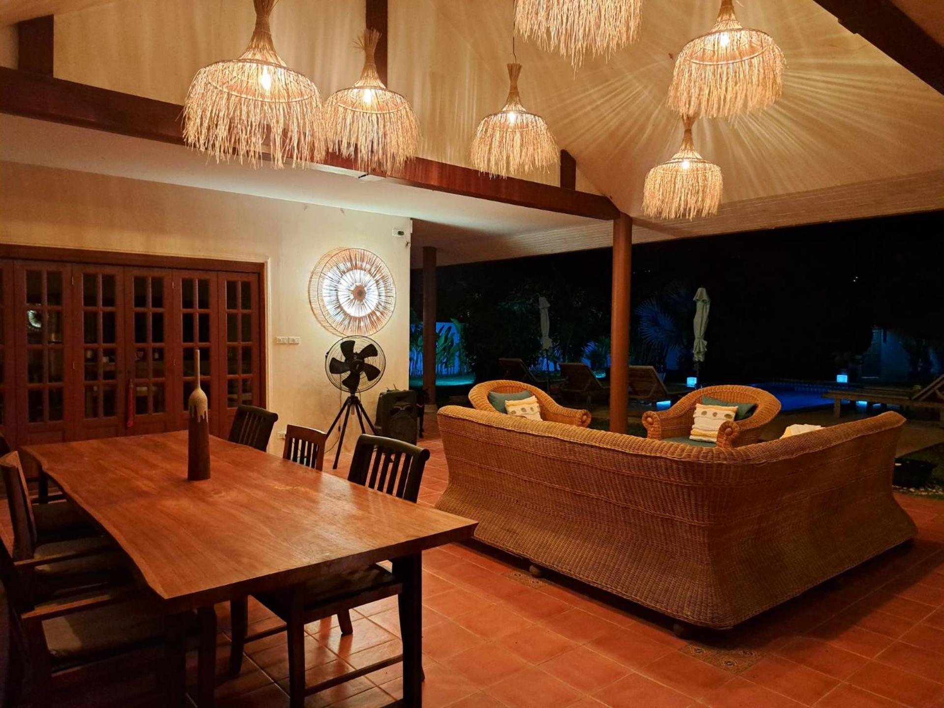 Laura Guest House-Adult Only- Hua Thanon  Ngoại thất bức ảnh
