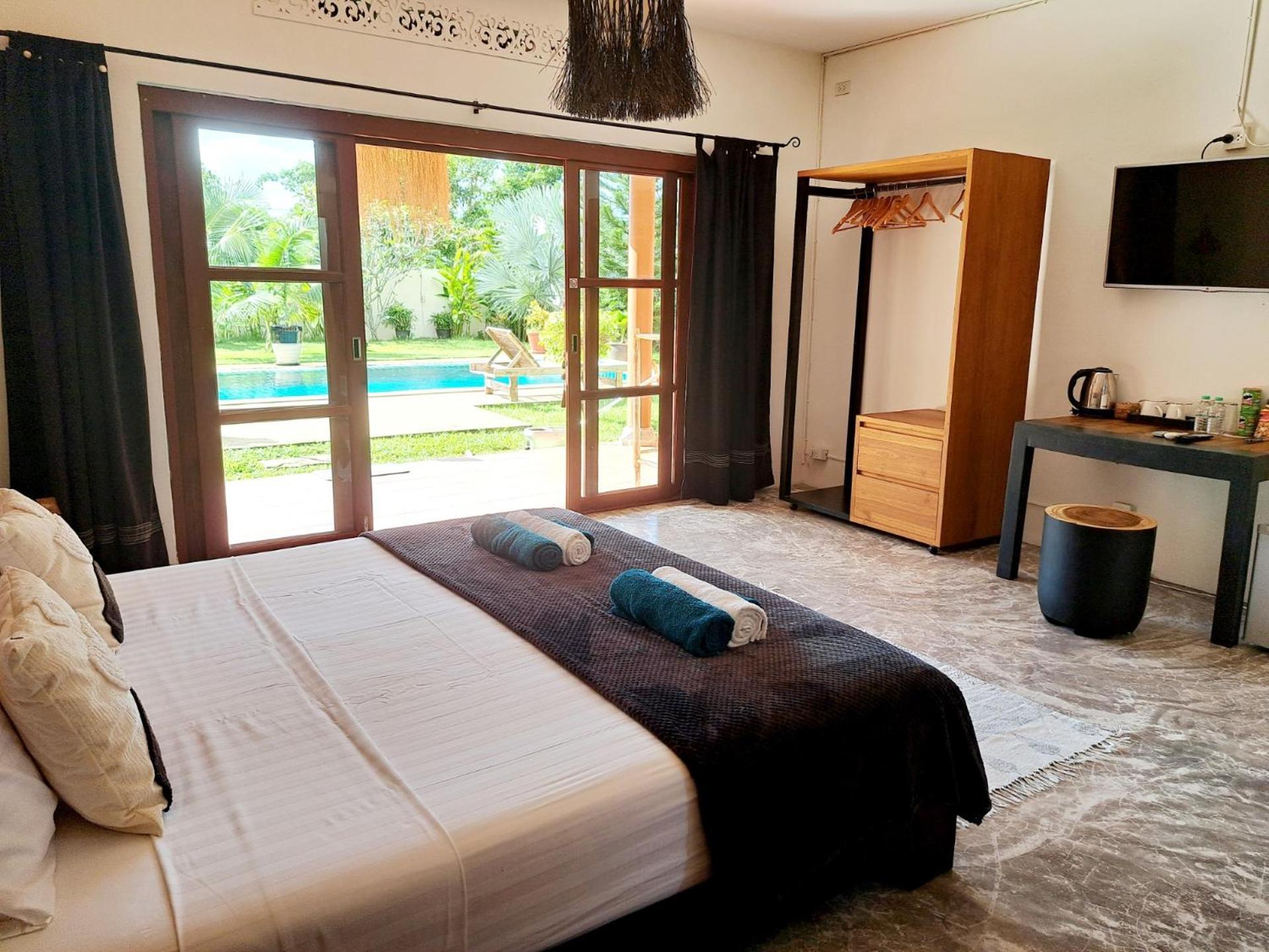 Laura Guest House-Adult Only- Hua Thanon  Phòng bức ảnh