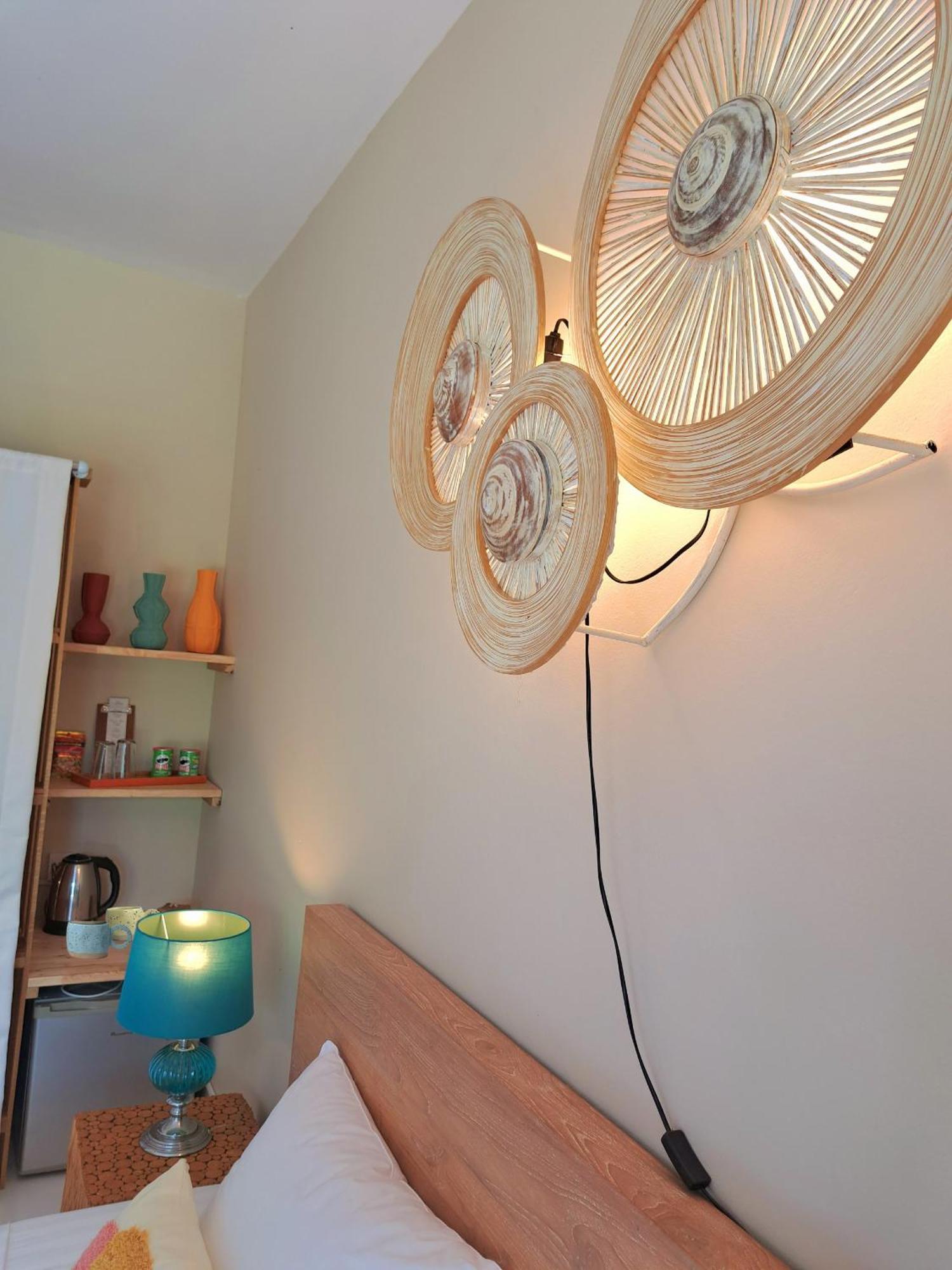 Laura Guest House-Adult Only- Hua Thanon  Phòng bức ảnh