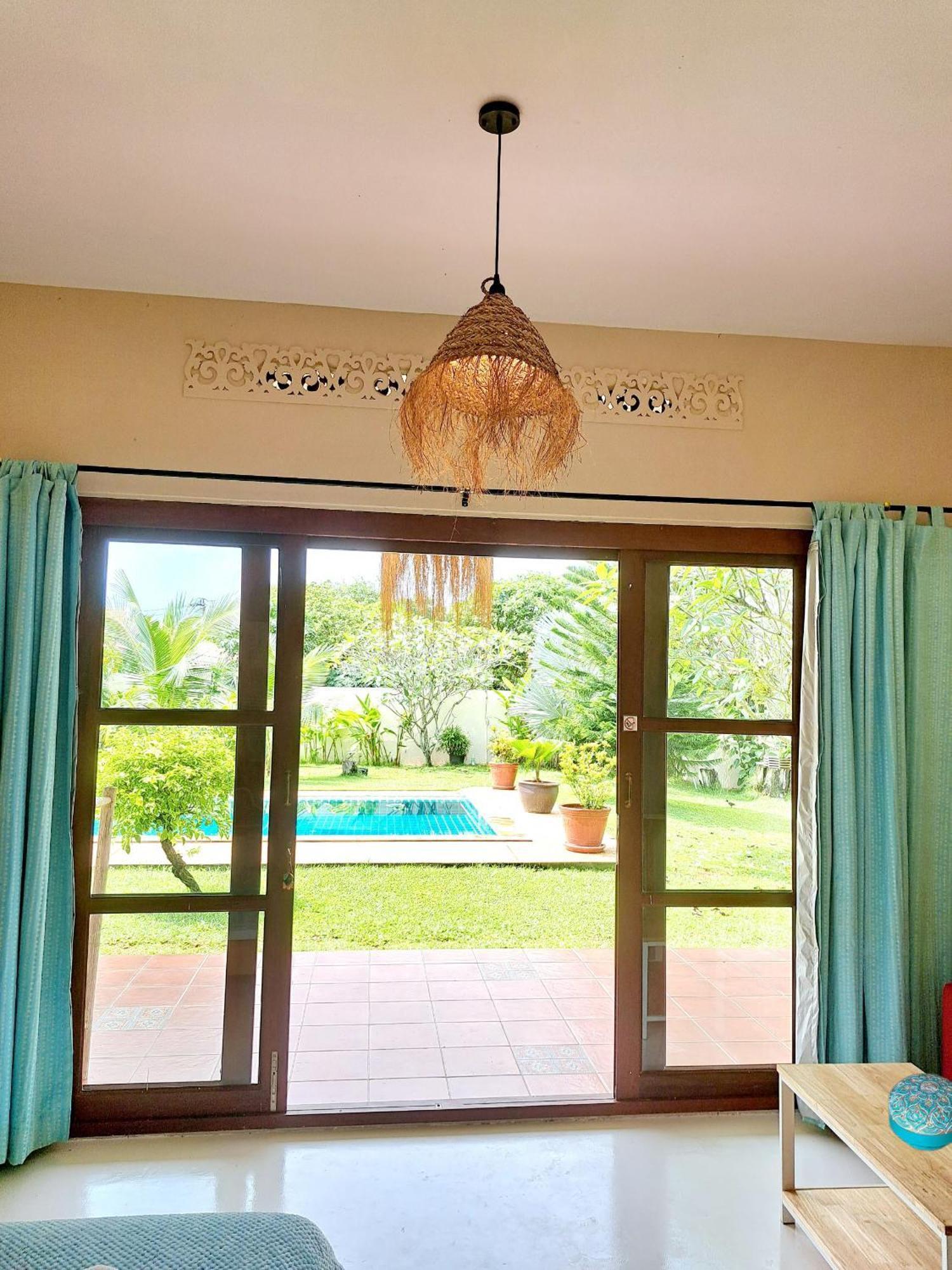 Laura Guest House-Adult Only- Hua Thanon  Phòng bức ảnh